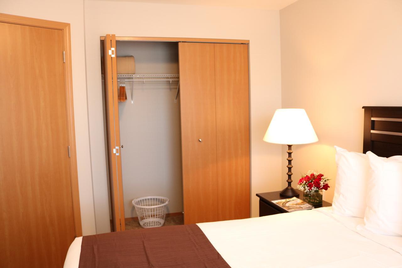 Autumn Leaf Suites エアウェイ・ハイツ エクステリア 写真